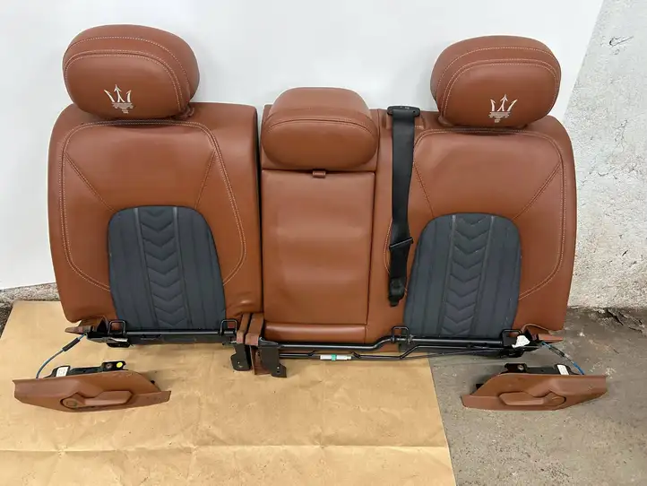 Maserati Levante (2017 - ) Комплект салона — фото 35