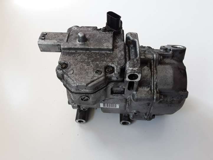 Toyota Prius (XW30) (2009 - 2015)  0422000420 Компрессор (насос) кондиционера воздуха