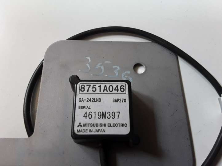 Mitsubishi Outlander (2012 - 2014)  8751A046 Антенна (антенна GPS)