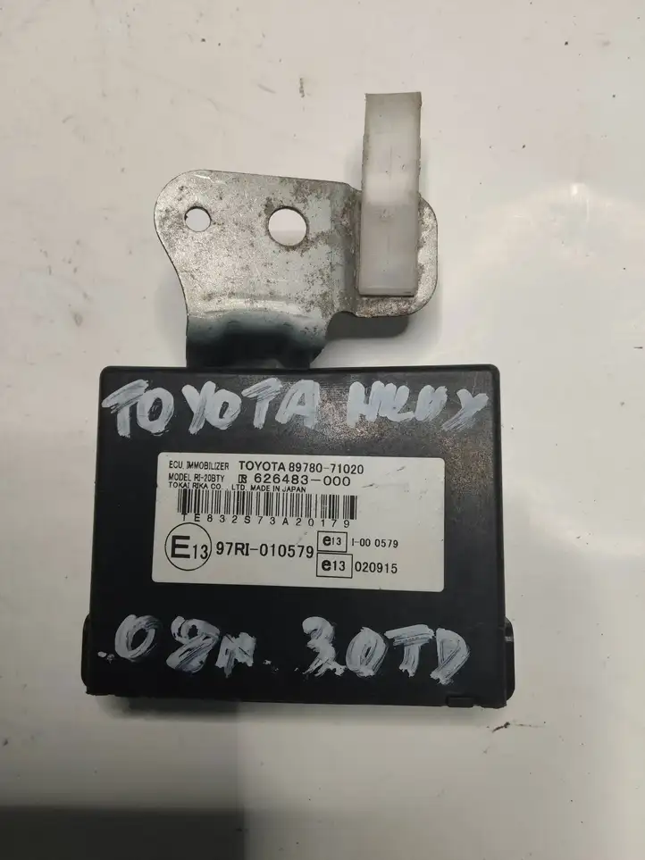 Toyota Hilux (AN10, AN20, AN30) (2004 - 2008) 97RI010579 Блок иммобилайзера — фото 1