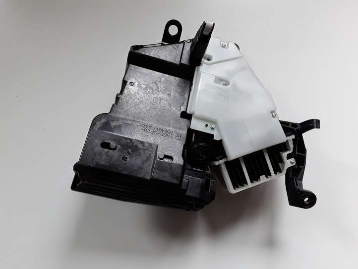 Toyota Prius (XW30) (2009 - 2015)  8310847010 Экран дисплея вверх