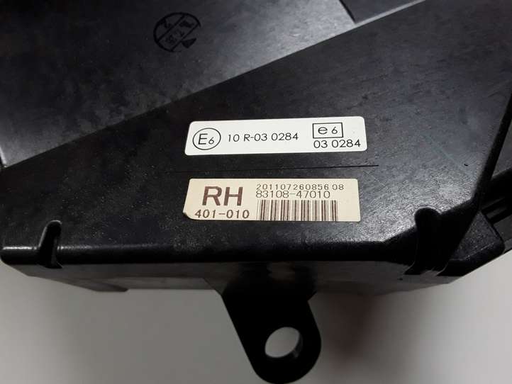 Toyota Prius (XW30) (2009 - 2015)  8310847010 Экран дисплея вверх