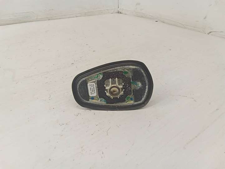 Mercedes-Benz C W204 (2007 - 2014)  A2048208275 Антенна (антенна GPS)
