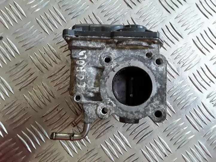 Toyota Corolla E120 E130 (2004 - 2007) 220300D020 Дроссельная заслонка — фото 1