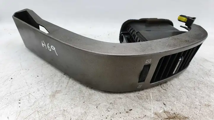 Toyota Prius (XW20) (2003 - 2009) 5566047020 Боковой воздушный дефлектор — фото 1