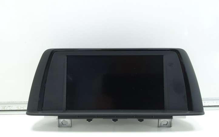 BMW 1 F20 F21 (2011 - 2019)  18520610 Экран/ дисплей / маленький экран
