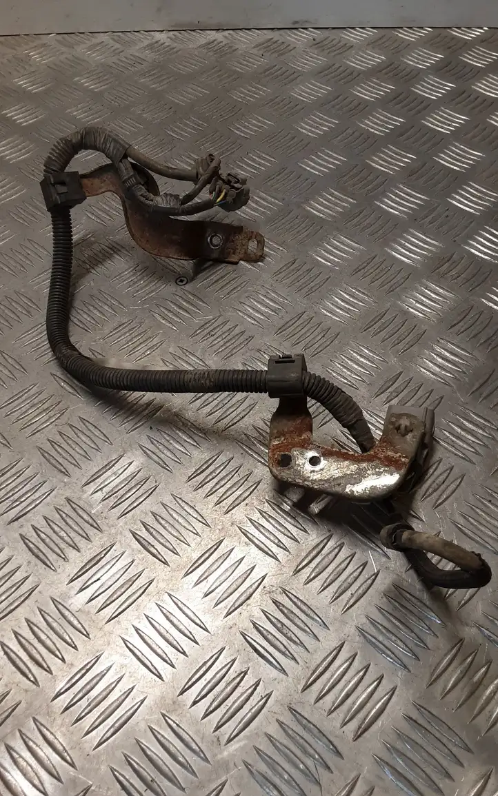 Toyota Land Cruiser (J150) (2009 - ) 8212760110A Прочая электропроводка — фото 3