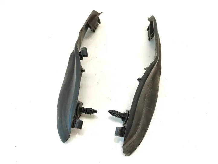 Renault Laguna III (2007 - 2015) 668630005R Накладка стоек лобового стекла — фото 1