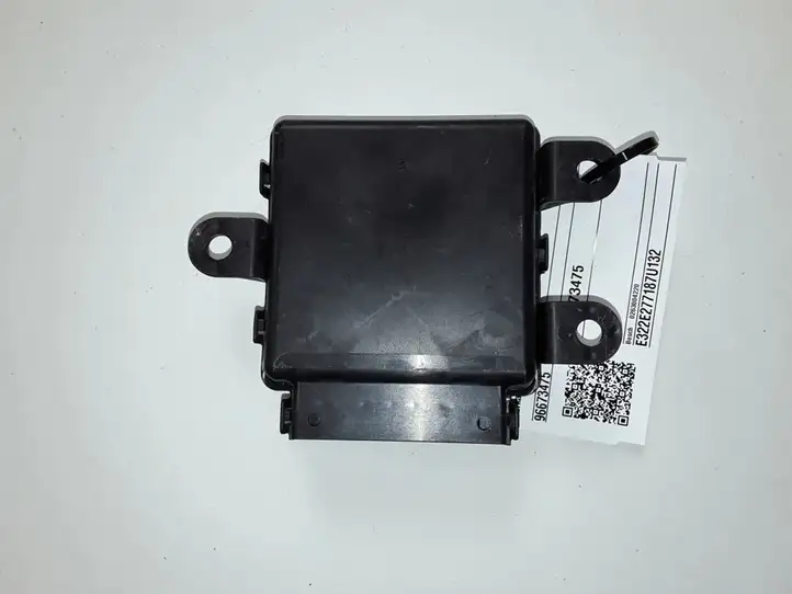 Opel Antara (2006 - 2011) 96673475 Блок управления парктрониками — фото 2
