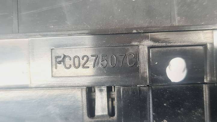 Mazda 6. (2005 - 2007)  FC027507C Экран/ дисплей / маленький экран