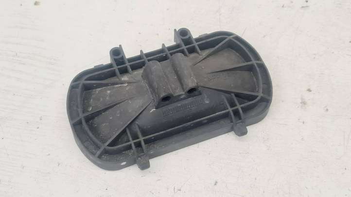 Mazda 6. (2005 - 2007)  F014002522 Крышка передней фары