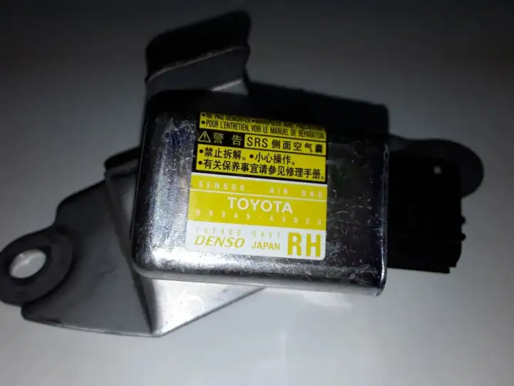 Toyota Land Cruiser (J120) (2002 - 2009) 8986060020 Датчик удара SRS — фото 2