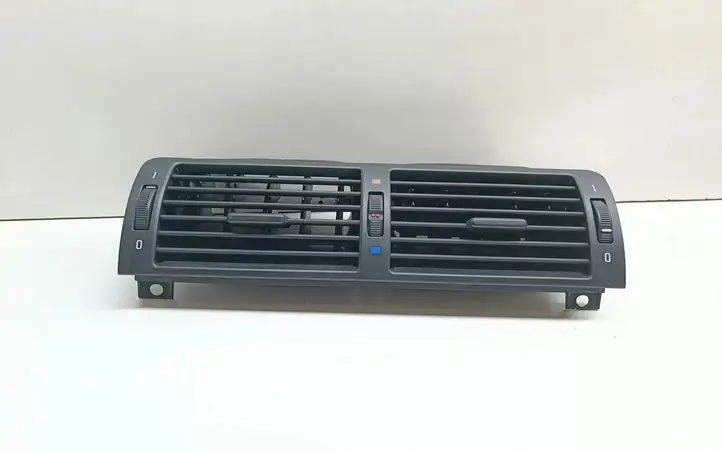 BMW 3 E46 (1998 - 2005) 8361895 Центральный воздушный дефлектор — фото 1