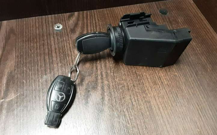 Mercedes-Benz Sprinter W906 (2006 - 2018)  6519000601 Блок управления двигателя