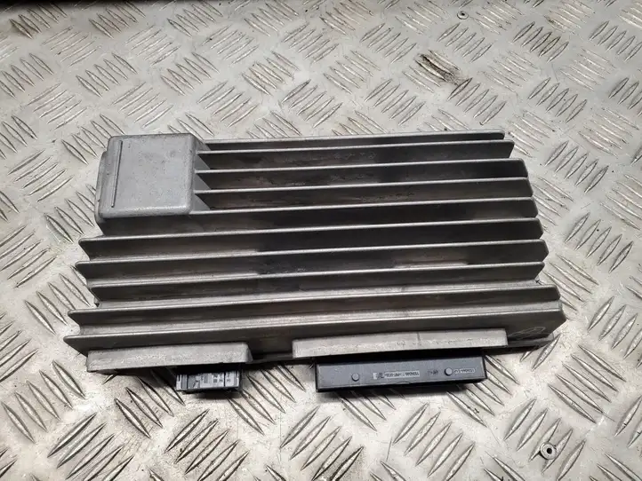 Audi S5 8T (2011 - 2016) 8T1035223A Усилитель звука — фото 1