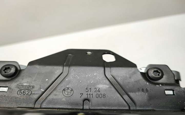 BMW X5 E53 (1999 - 2006)  7111008 Замок задней крышки