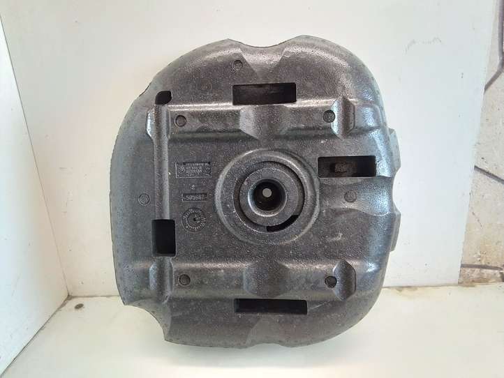 BMW 5 E60 E61 (2004 - 2010)  6512691698803 Отделка отсека запасного колеса