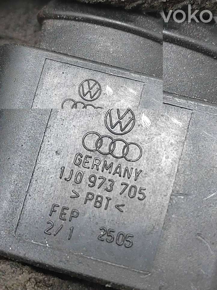 Volkswagen PASSAT B6 (2005 - 2010)  1j0973722 Проводка двигателя