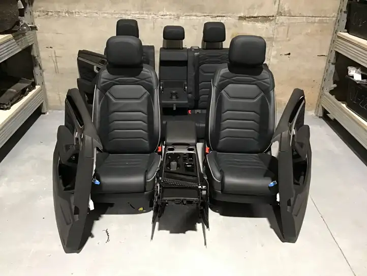 Volkswagen Touareg III (2018 - ) Комплект салона — фото 1