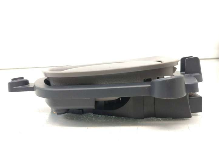 Mitsubishi Grandis (2003 - 2012)  MN105360 Внутренняя ручка