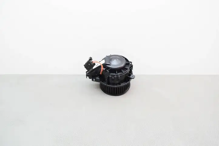 Skoda Fabia Mk4 (6VA) (2021 - ) 2Q1819021A Реле вентилятора печки салона — фото 1