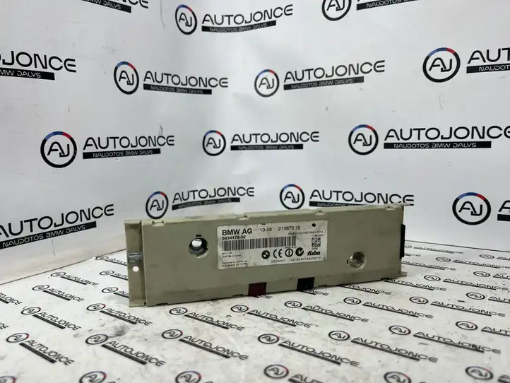 BMW 5 E60 E61 (2004 - 2010) 6934478 Усилитель антенны — фото 1