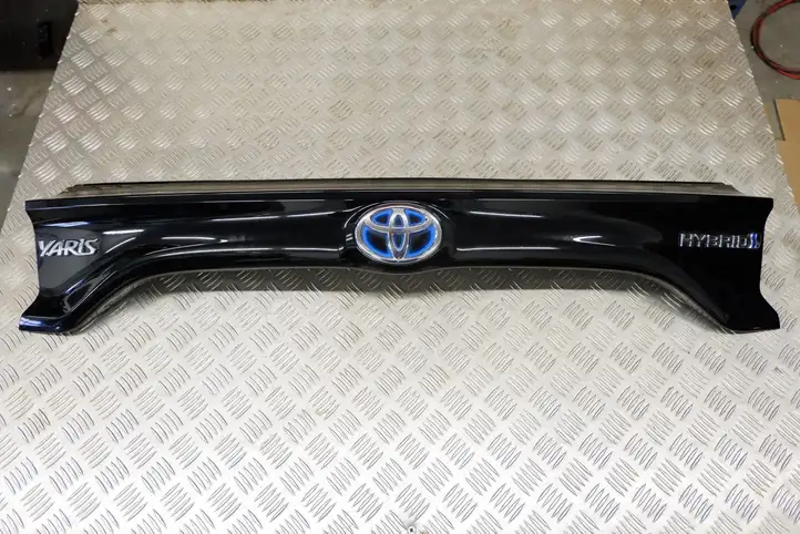 Toyota Yaris XP210 (2020 - ) 76801K0010 Обшивка багажника — фото 1