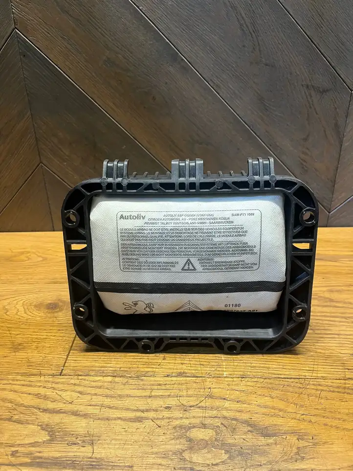 Citroen C3 Picasso (2010 - 2017) 9806611880 Подушка безопасности пассажира — фото 1