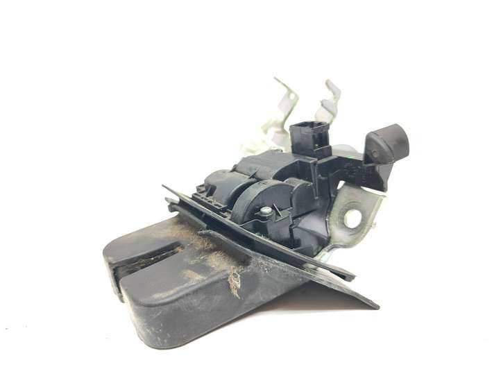 Audi A4 (2007 - 2011)  8R0827505 Замок задней крышки