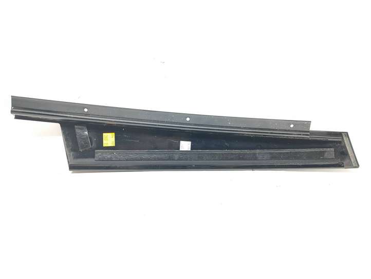 Mercedes-Benz C W204 (2007 - 2014)  A2046900287 Другая деталь отделки пере́дней дверей