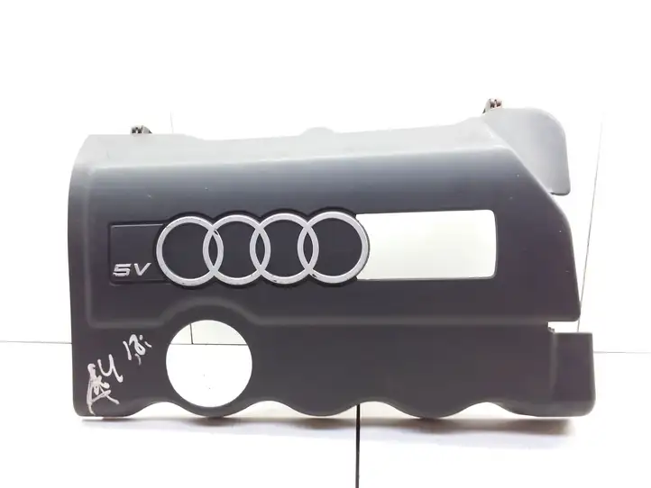 Audi A4 S4 B5 8D (1999 - 2001) 058103724D Крышка двигателя декоративная — фото 1