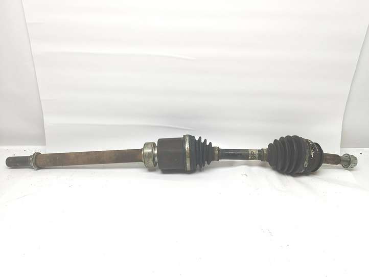 Nissan Qashqai (2013 - 2017)  26011751 Передняя полуось