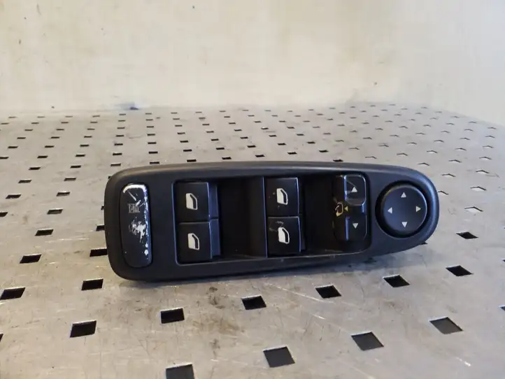 Citroen C4 I Picasso (2006 - 2013) 96639383ZD Блок кнопок стеклоподъемников — фото 1