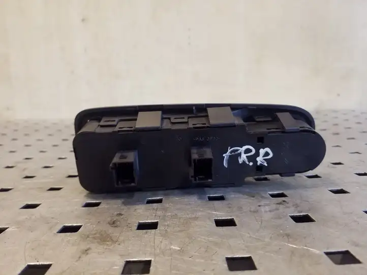 Citroen C4 I Picasso (2006 - 2013) 96639383ZD Блок кнопок стеклоподъемников — фото 2