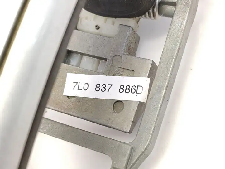Porsche Cayenne (9PA) (2002 - 2010) 7L0837886D Наружная ручка двери — фото 2