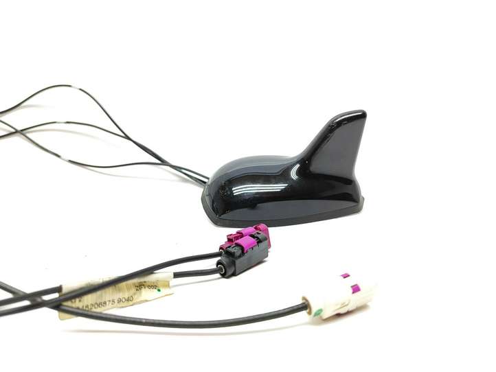 Mercedes-Benz C W204 (2007 - 2014)  0501833 Антенна (антенна GPS)