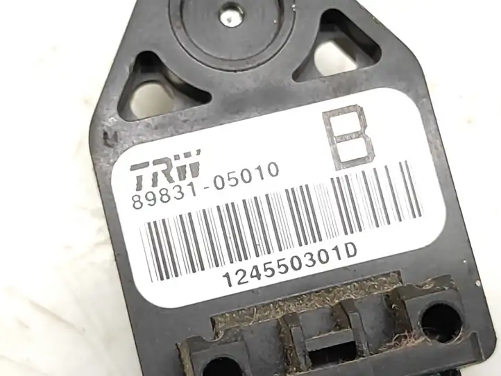 Toyota Avensis T250 (2006 - 2009) 8983105010 Датчик удара SRS — фото 2