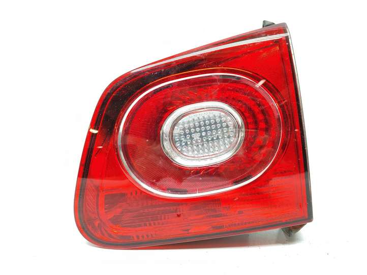 Volkswagen Tiguan (2007 - 2011)  5N0945094B Задний фонарь в крышке багажника