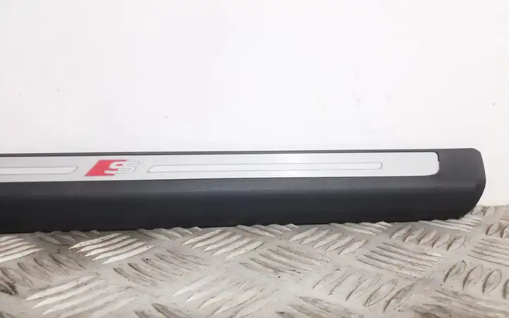 Audi Q3 F3 (2018 - ) 83A947418 Наружная отделка переднего порога — фото 5