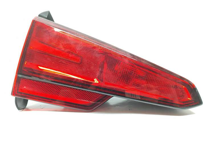 Audi A4 (2015 - 2019)  2SK012248 Задний фонарь в крышке багажника