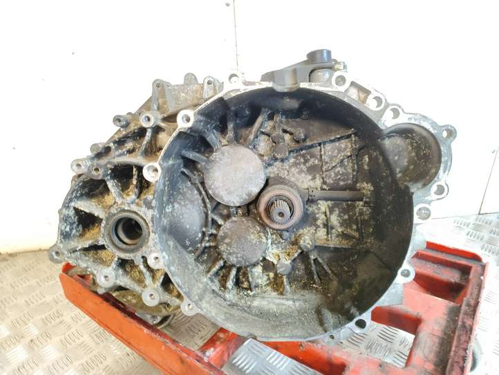 Volvo S60 (2010 - 2013)  Bg9r7002ka Механическая коробка передач, 6 передач