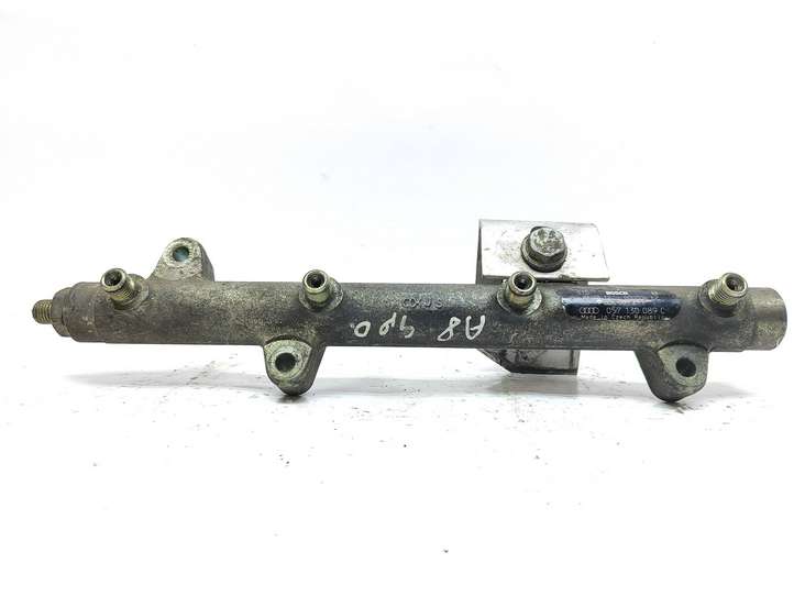 Audi A8 (2002 - 2005)  057130089C Магистральная трубка топлива