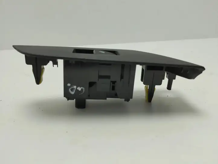 Toyota Prius (XW50) (2015 - ) 427147120 Блок кнопок стеклоподъемников — фото 3