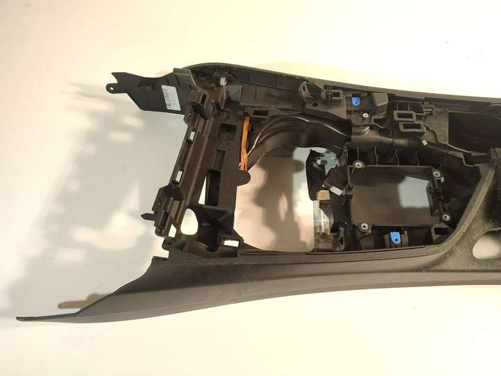 BMW 3 GT F34 (2013 - 2017)  9235473 Центральная консоль