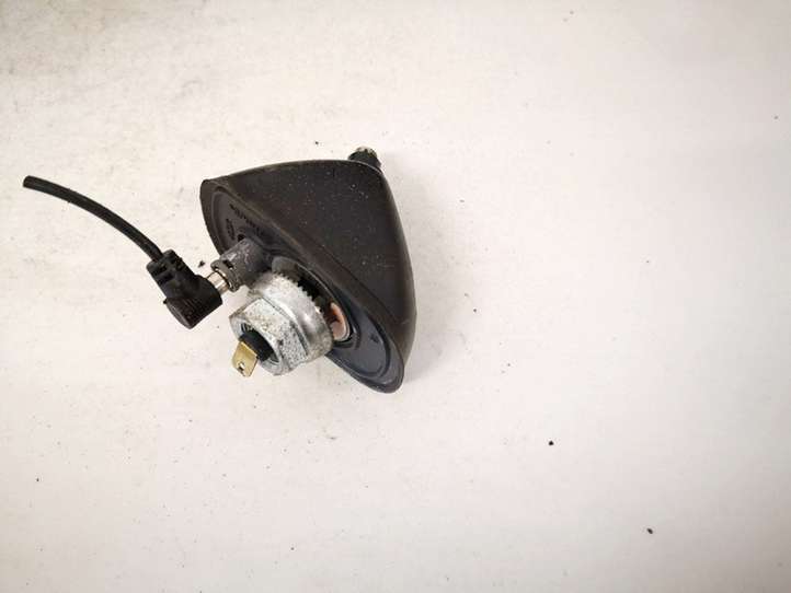 Hyundai i30 (2007 - 2012)  v300521e Антенна (антенна GPS)