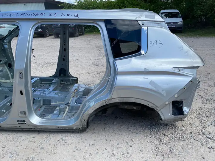 Mitsubishi Outlander IV (2021 - ) Кузов — фото 3