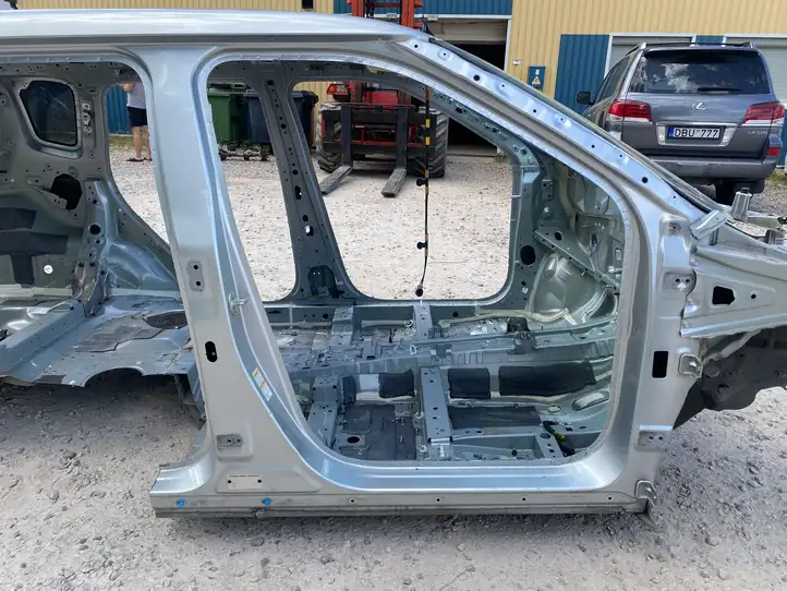 Mitsubishi Outlander IV (2021 - ) Кузов — фото 4