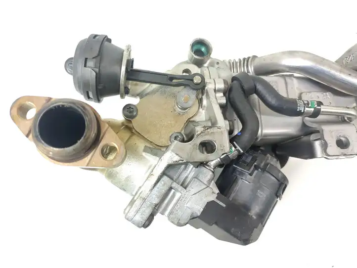 BMW 3 F30 F35 F31 (2012 - 2018) 7822350 Охладитель клапана EGR — фото 6