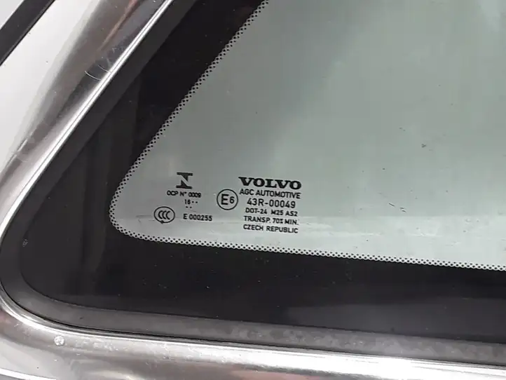 Volvo S90, V90 (2016 - 2020) 32219283 Заднее боковое стекло — фото 2