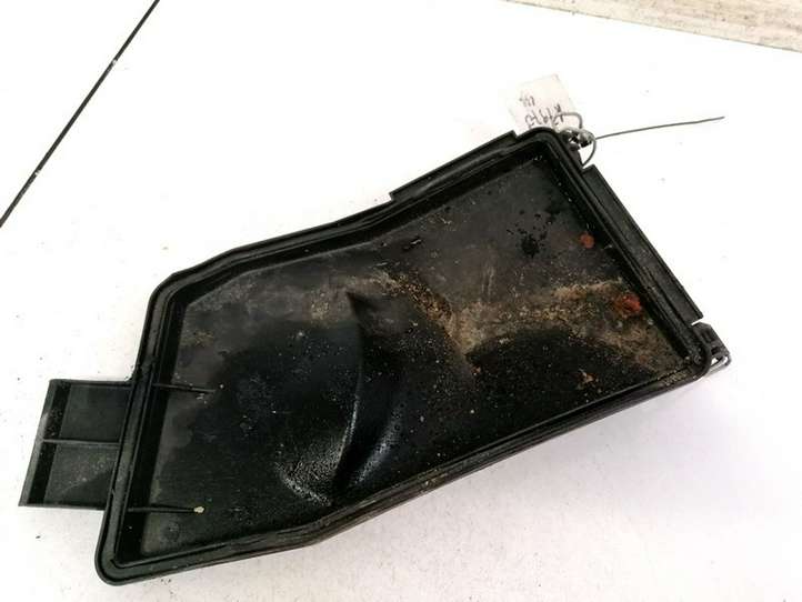 Mercedes-Benz C W203 (2000 - 2007)  2035450203 Крышка ящика предохранителей